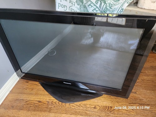 Panasonic plasma - panasonic, 42"